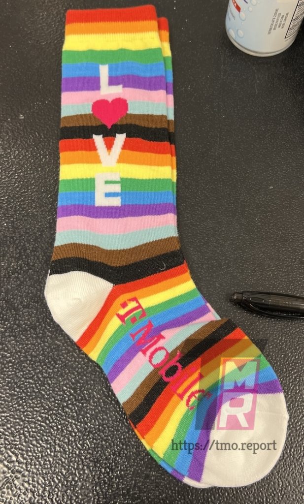 t-mobile pride socks 1